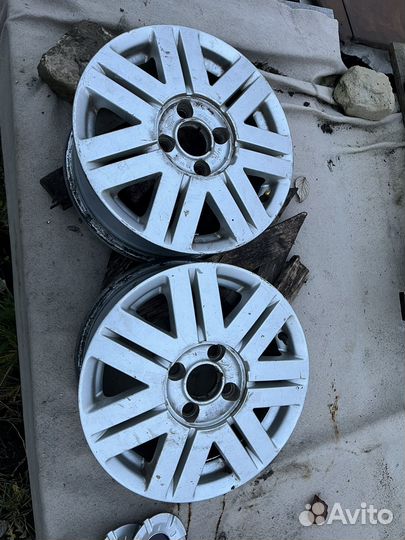 Коеса Ford r15