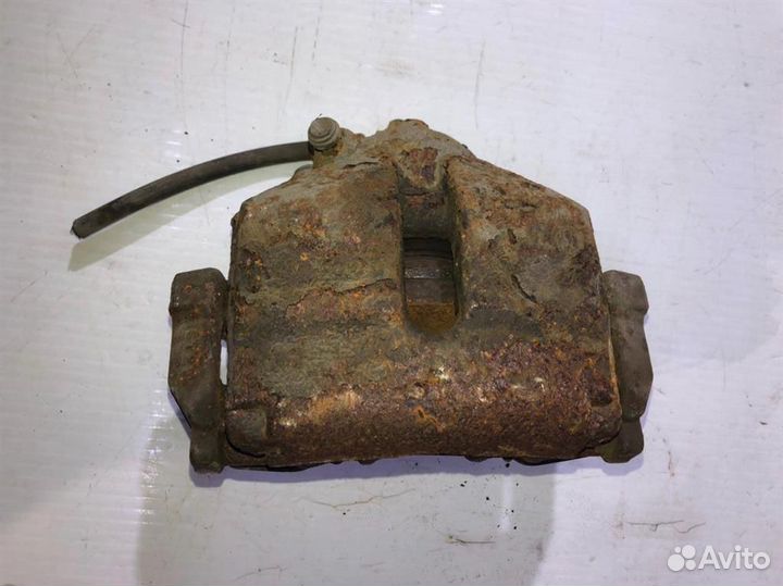 Суппорт передний левый VW-Фольксваген Passat CC 2