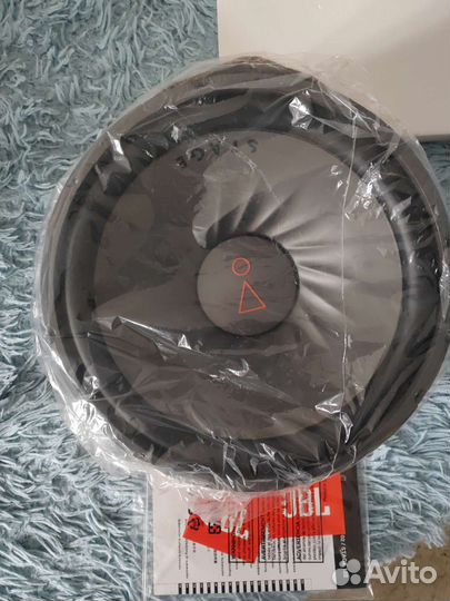 Усилитель и динамик на subwoofer