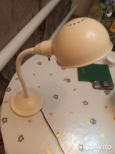 На стальная лампа