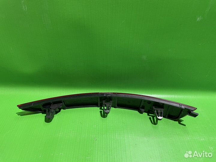 Отражатель левый Skoda Fabia 3 2015+