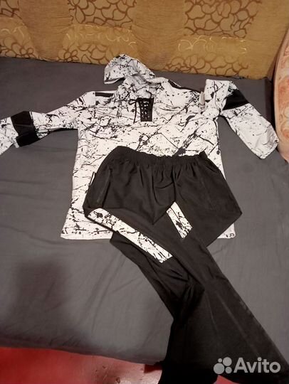 Мужской костюм размер 52