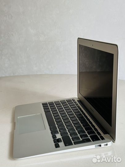 Apple MacBook Air 11