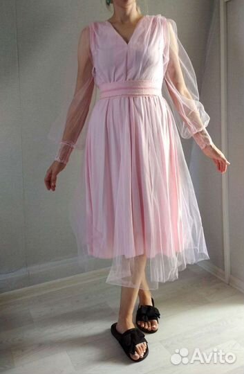 Платье праздничное