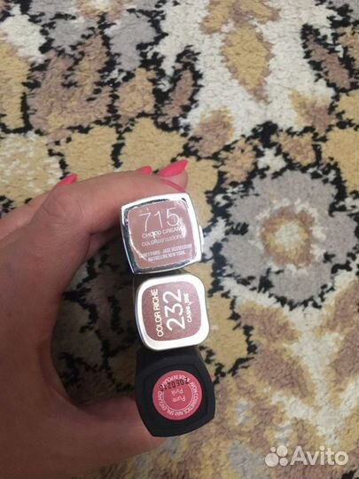 Блеск для губ, помады, тени