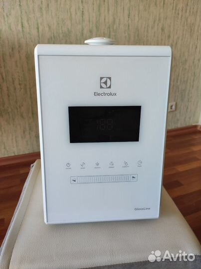 Увлажнитель-очиститель Electrolux EHU-3615D