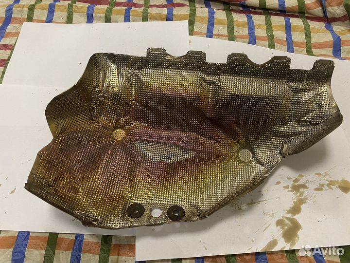 Тепловой экран Porsche 97011103721