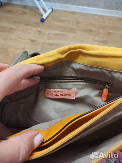 Продам свою женскую сумку