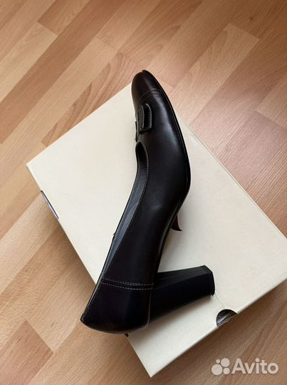 Кожаные туфли