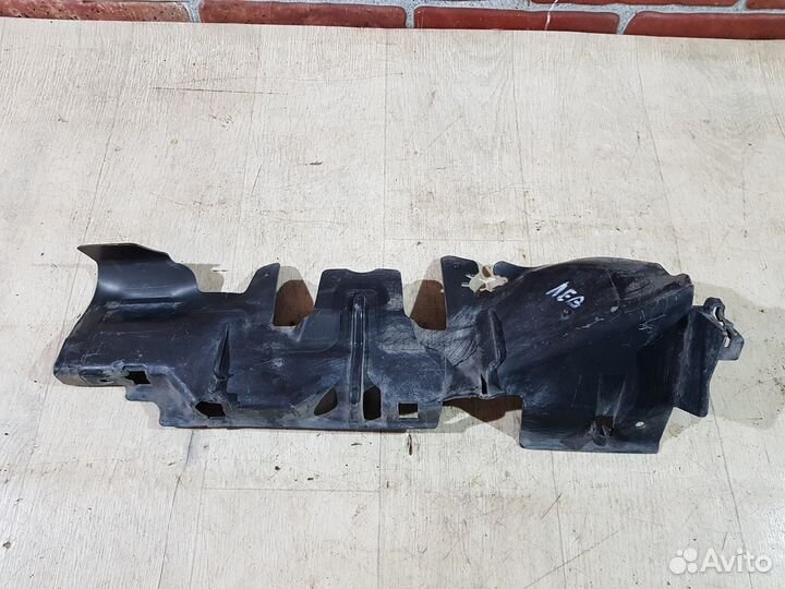 Дефлектор радиатора левый volkswagen passat b6