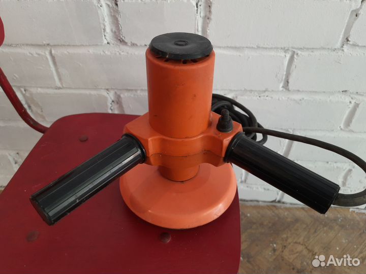 Штукатурно-затирочная машина со-112Б