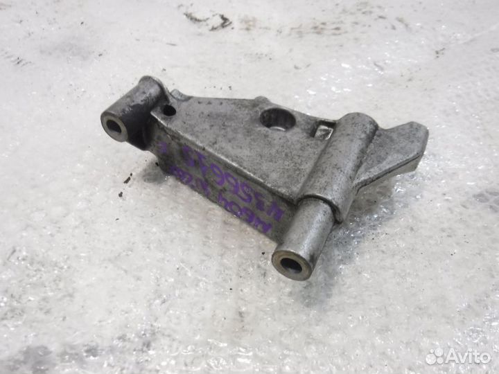 Кронштейн гидроусилителя