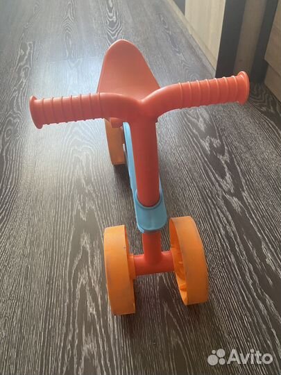 Беговел для малышей от года