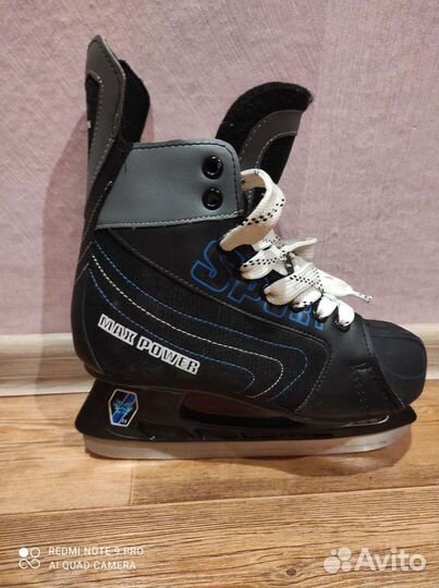 Коньки хоккейные
