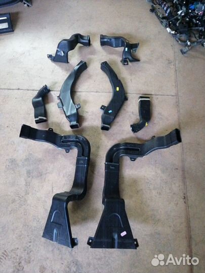 Воздуховод печки Land Rover Range Rover Evoque Si4