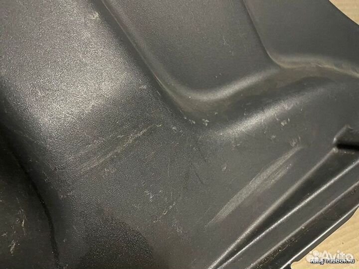 Накладка багажника Toyota Passo I левая