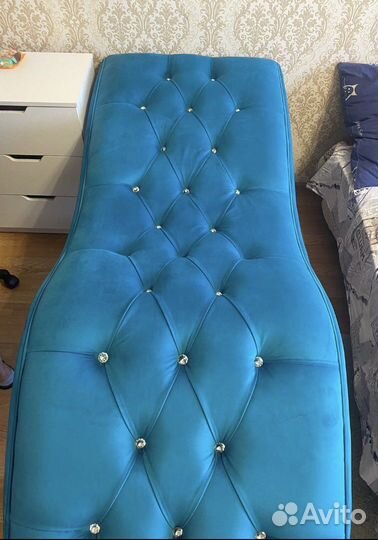 Анатомическая кушетка для наращивания ресниц