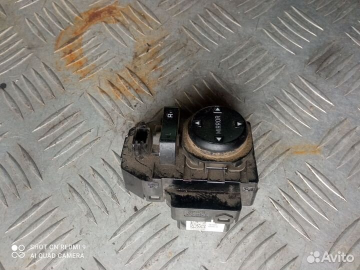 Блок управления зеркалами Hyundai Solaris 2