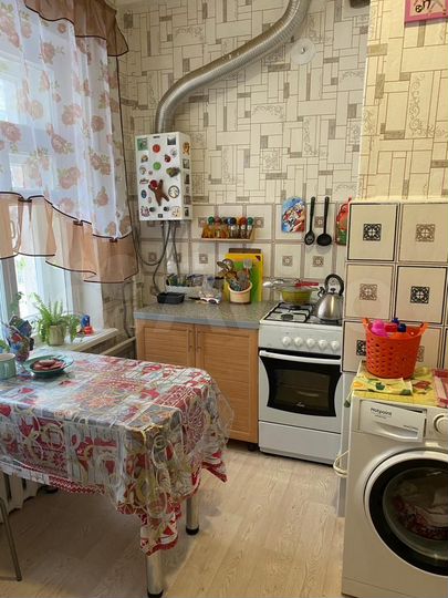 Комната 10,6 м² в 3-к., 2/2 эт.