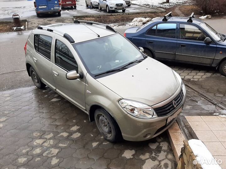 Рейлинги на крышу Renault sandero 2010-2014 серые