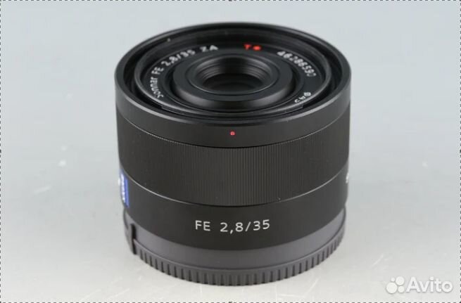 Объектив Sony Carl Zeiss Sonnar T* 35mm f/2.8 ZA