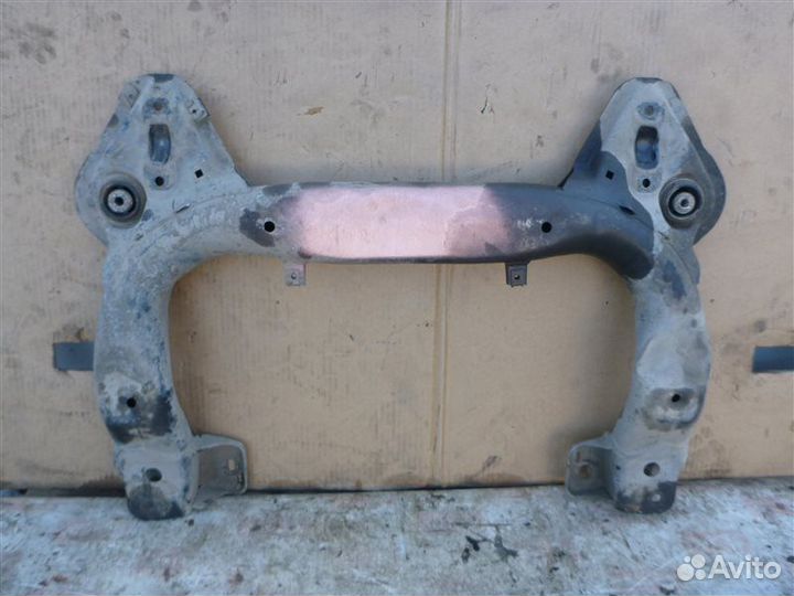 Подрамник передний Audi 100 4A2 AAR 1991