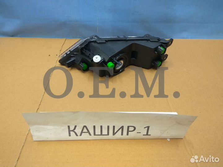 Противотуманная фара левая Volkswagen Tiguan