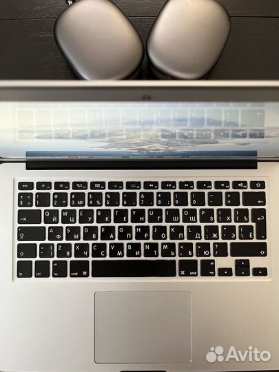 Продается Macbook Air 13 2015 (A1466)