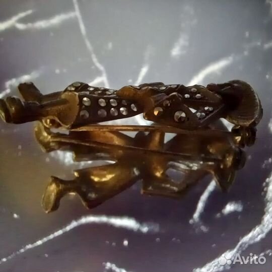 Брошь серебро антиквариат 