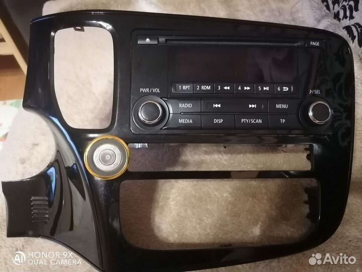 Штатная магнитола на мицубиси аутлендер