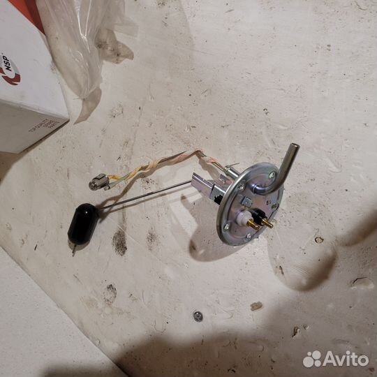 Датчик уровня топлива daewoo Nexia 5 отверстий