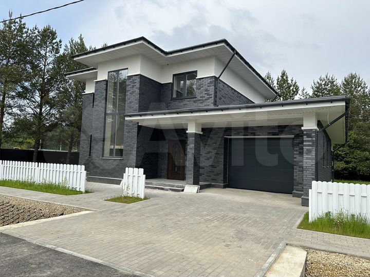 Коттедж 180 м² на участке 7,7 сот.