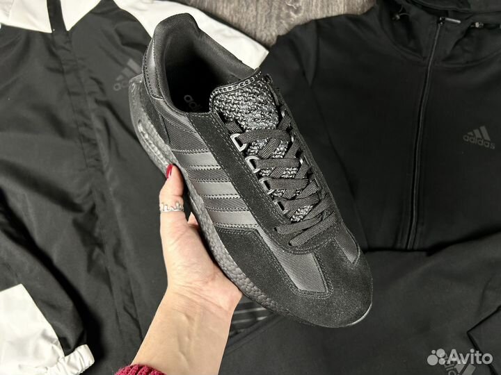 Спортивный костюм Adidas