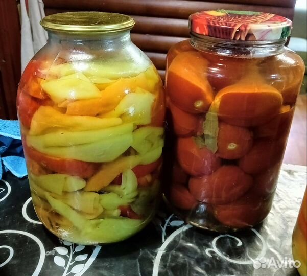 Перец, помидоры домашние