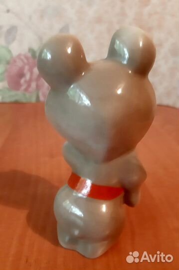 Фарфоровые статуэтки Олимпийский мишка