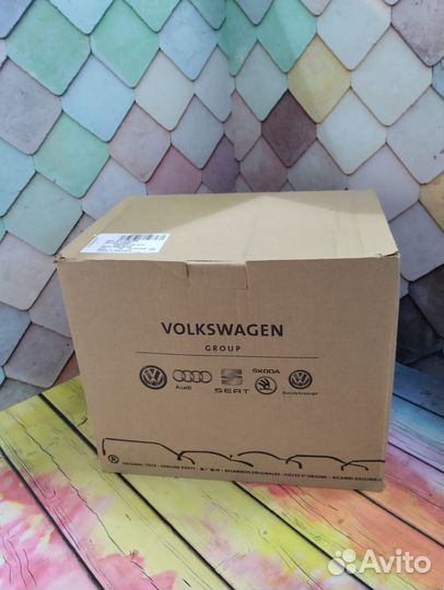 Помпа Volkswagen Golf Jetta Passat Tiguan Audi