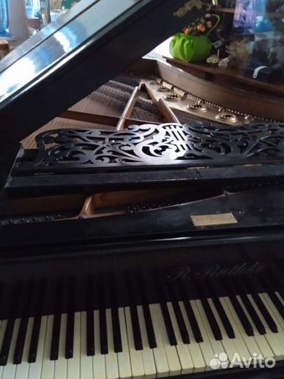 Рояль кабинетный R. Rathke