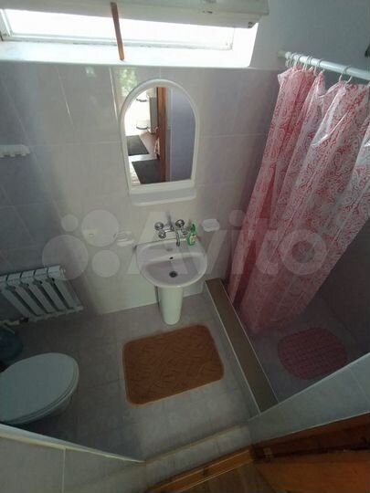 Комната 16 м² в 1-к., 1/2 эт.