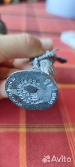 Солдатики оловянные