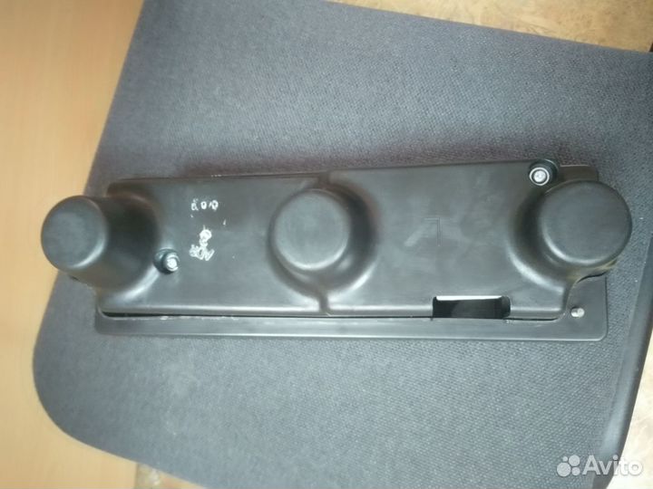 Фонарь задний левый nissan NP300 (2008)