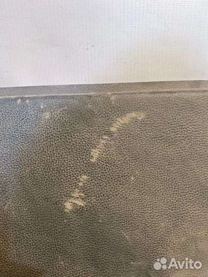 Обшивка двери багажника задняя правая LADA Largus