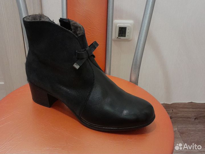 Полуботинки женские зимние 39