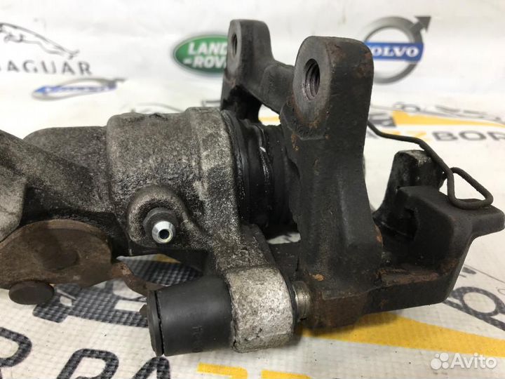 Суппорт тормозной задний левый Jaguar XJ X350 X358