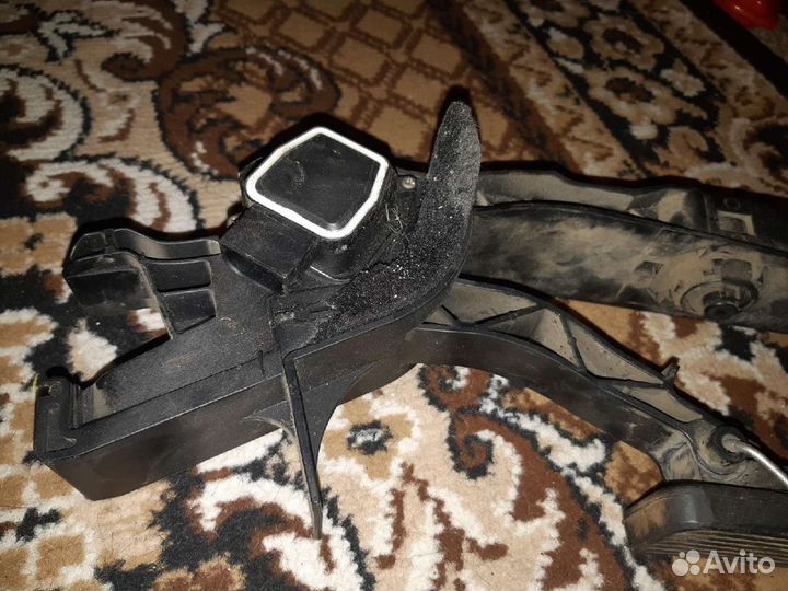 Педаль газа mercedes w' 211 дизель 2.2акпп