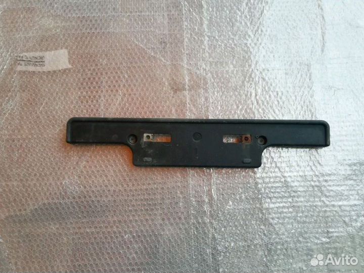 Подиум гос. номера Toyota Land Cruiser 200