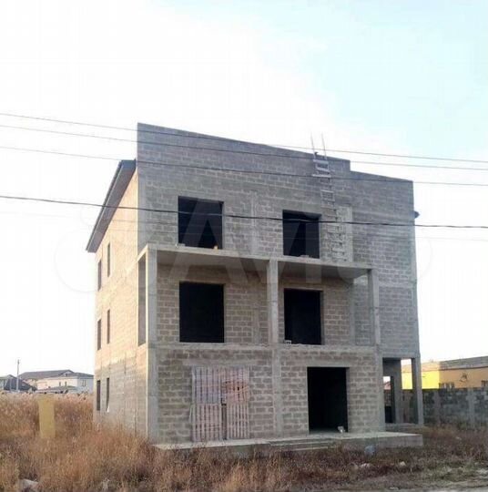 Дом 421,2 м² на участке 5 сот.