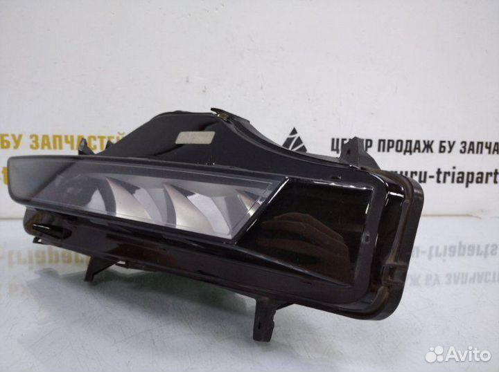Фара противотуманная правая Skoda Octavia A8 NN3