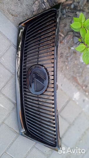 Решётка радиатора lexus is250