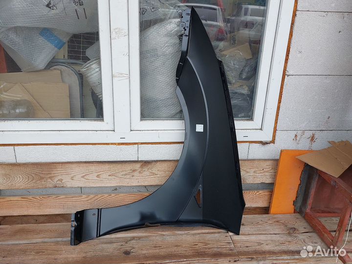 Форд Фокус 1 крыло переднее