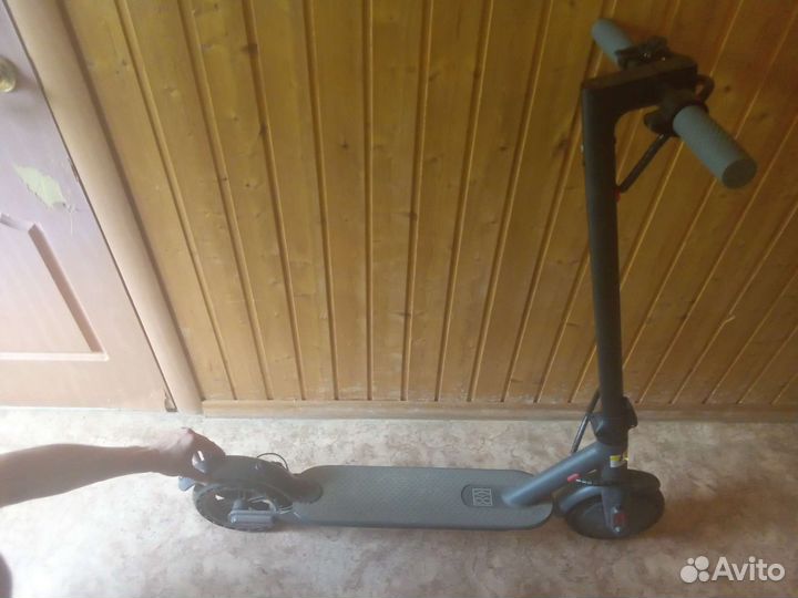 Самокат взрослый электрический бу